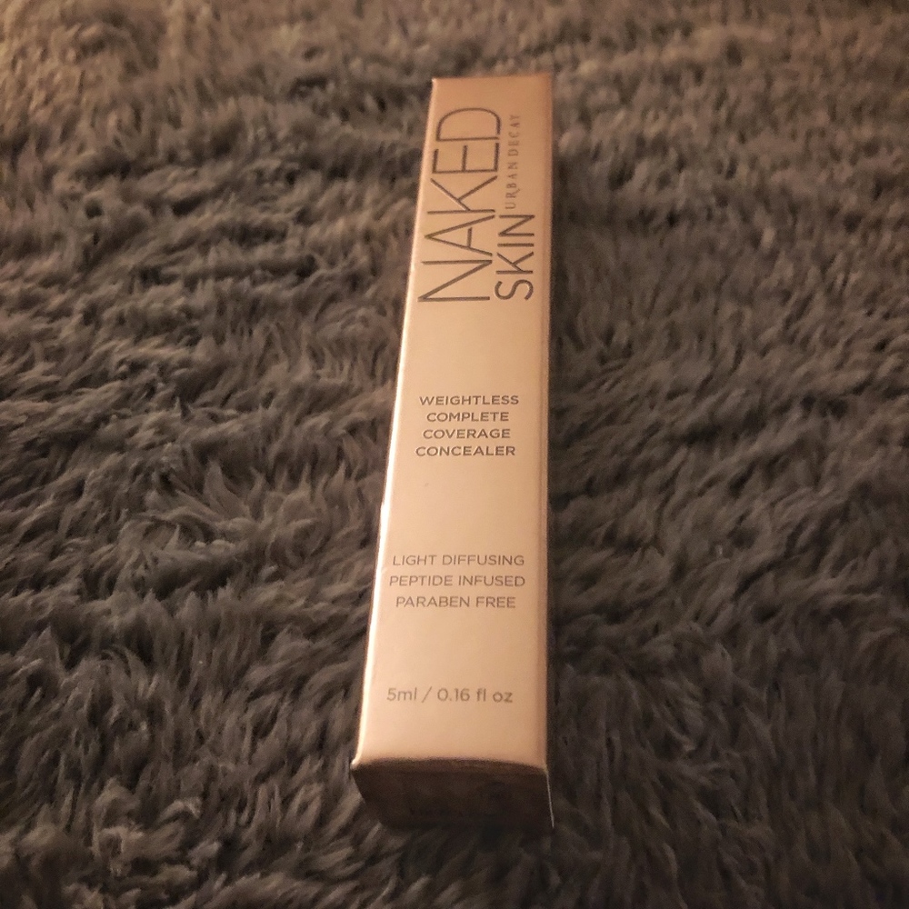 Naked Skin Weightless Complete Concealer